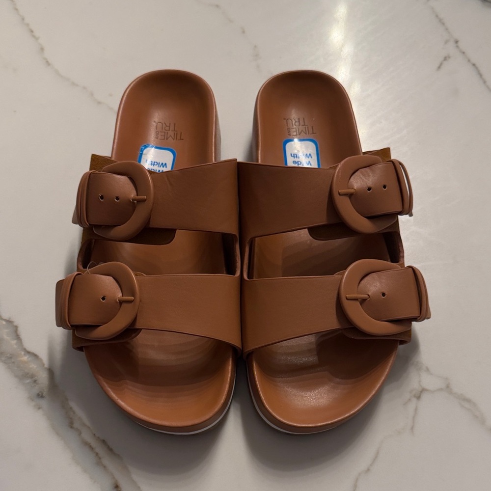 Time and Tru Brown Sandals - Picture 2 of 4